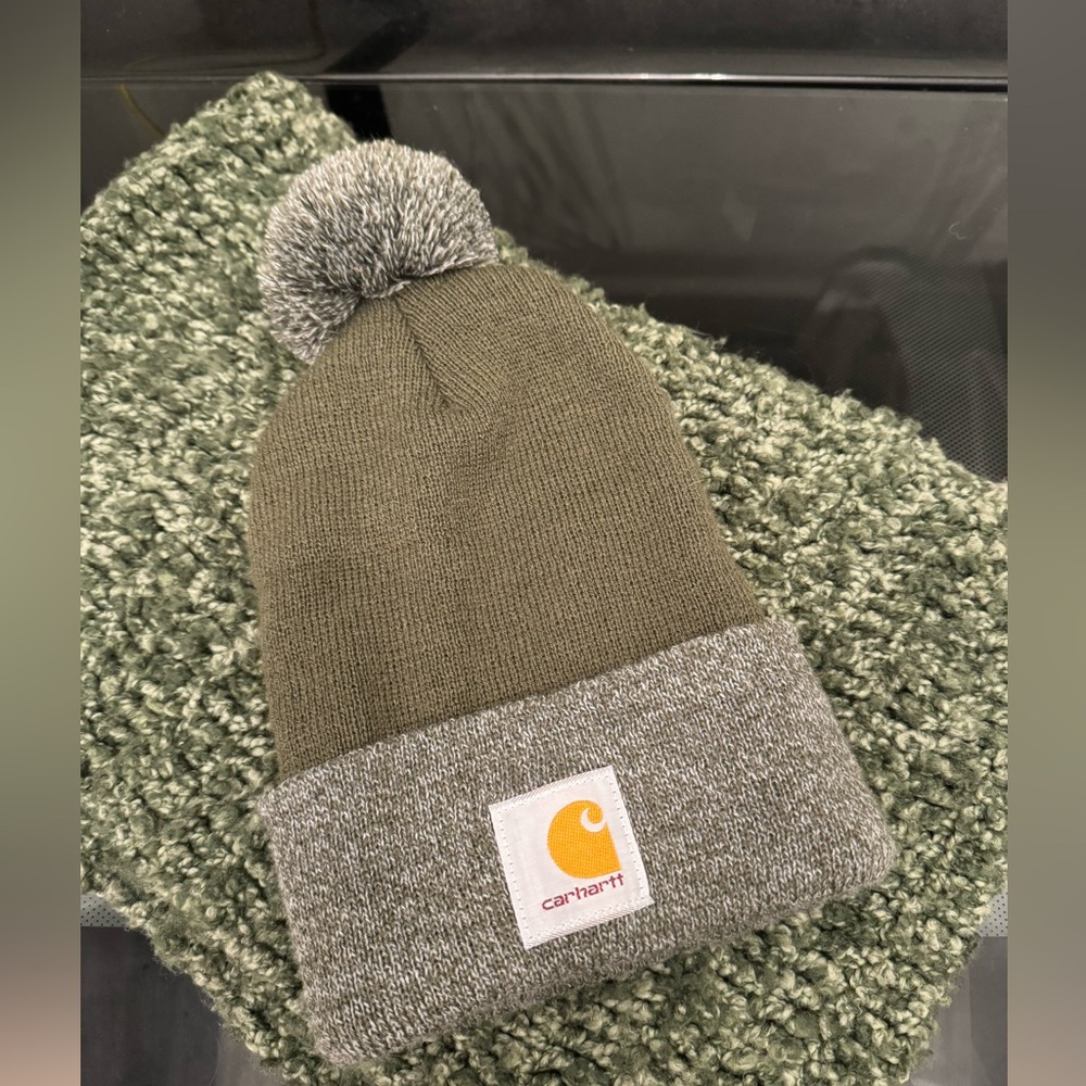 Carhartt Olive Green and Cream Knit Pom-Pom Beanie